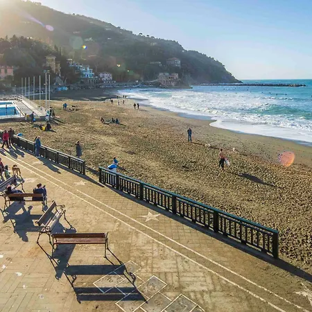 Sunshine Front Levanto